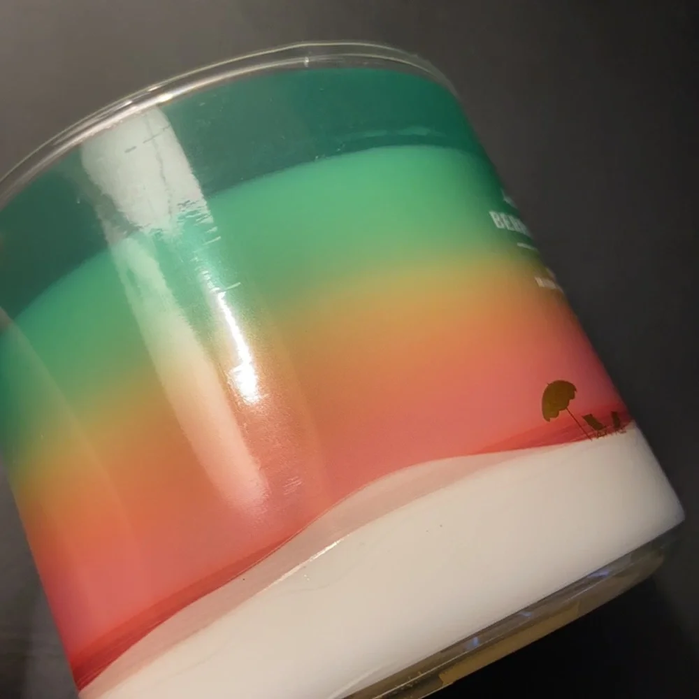 NEW: BERRY WAFFLE CONE 3 Wick Candle Candle Bath & Body Works Summer Ice Cream - Picture 11 of 13